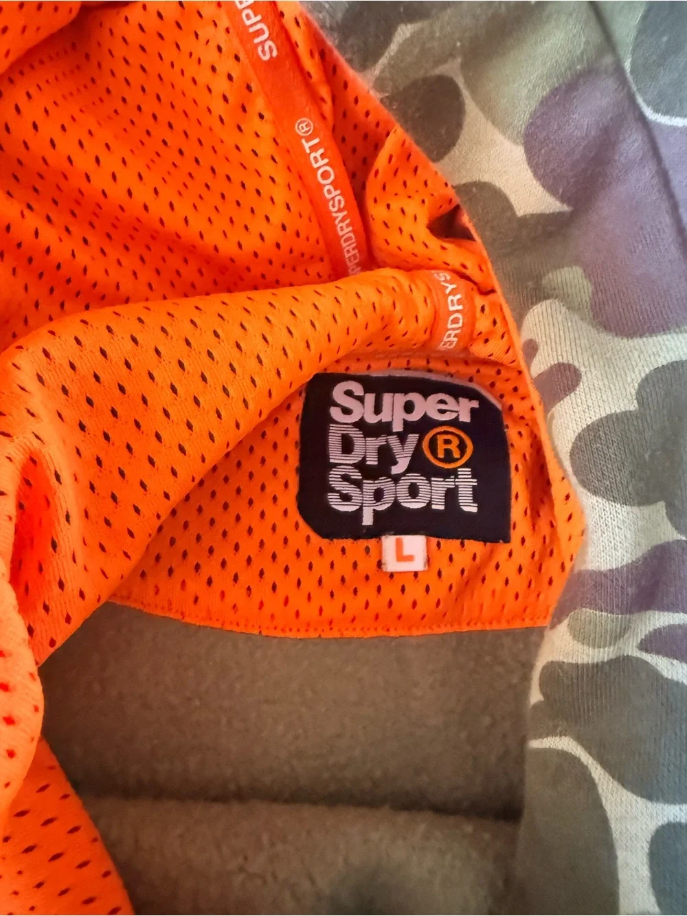 Superdry Sport Orange Mesh Lined Camo Jacket - Picture 4 of 4